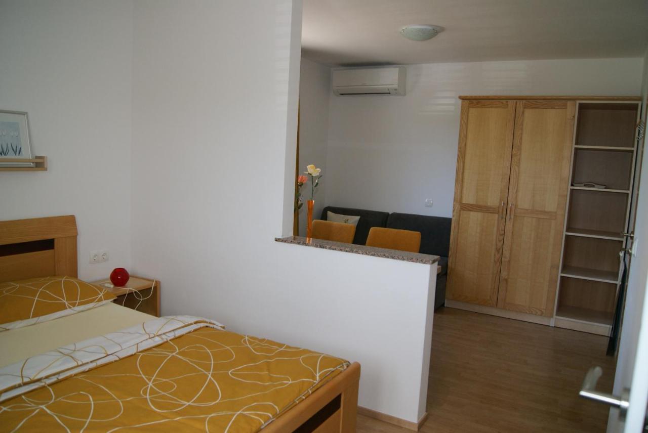 Rooms Magdalena Krk Крк Экстерьер фото